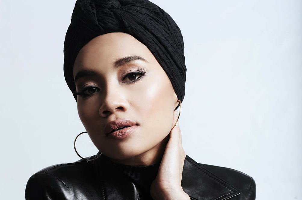 yuna-vs-trump.jpg