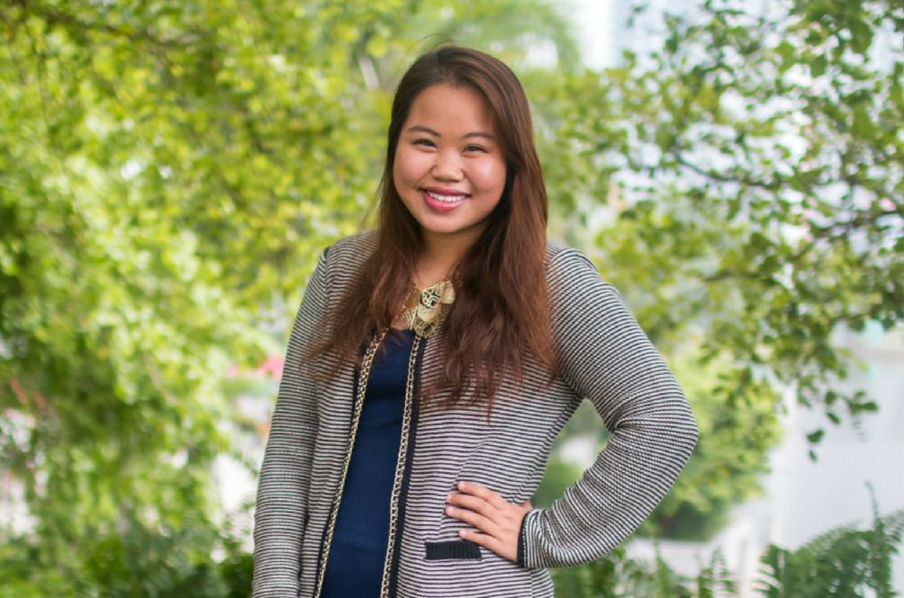 malaysian-receiving-queen-s-young-leaders-award.png