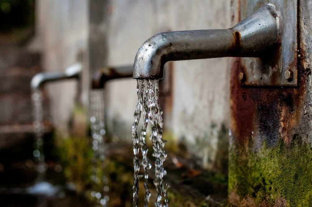 faucet-1684902_1280-(1).jpg