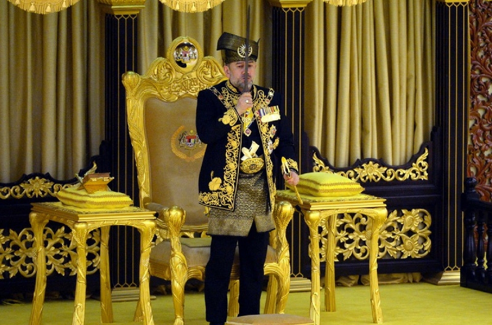 sultanmuhammadv.jpg