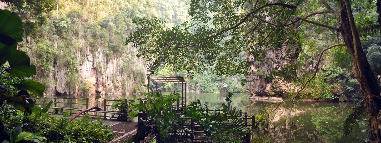 You can literally 'cermin diri' looking into this lake.