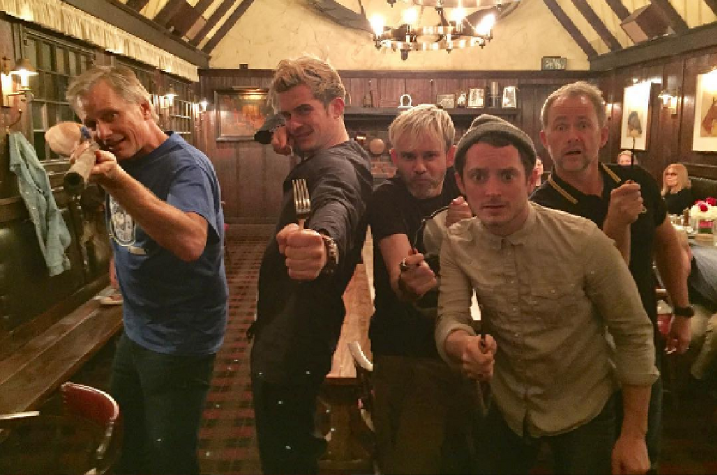 lord-of-the-rings-cast-reunion-cover.png