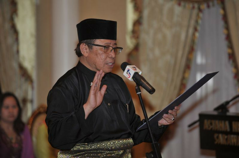 abang-johari-new-cm-bernama.png