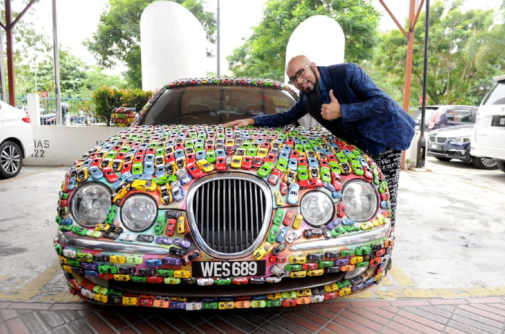 hot-wheels-jaguar.png