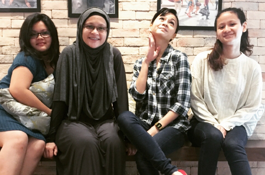 sharifah-sisters-01.jpg