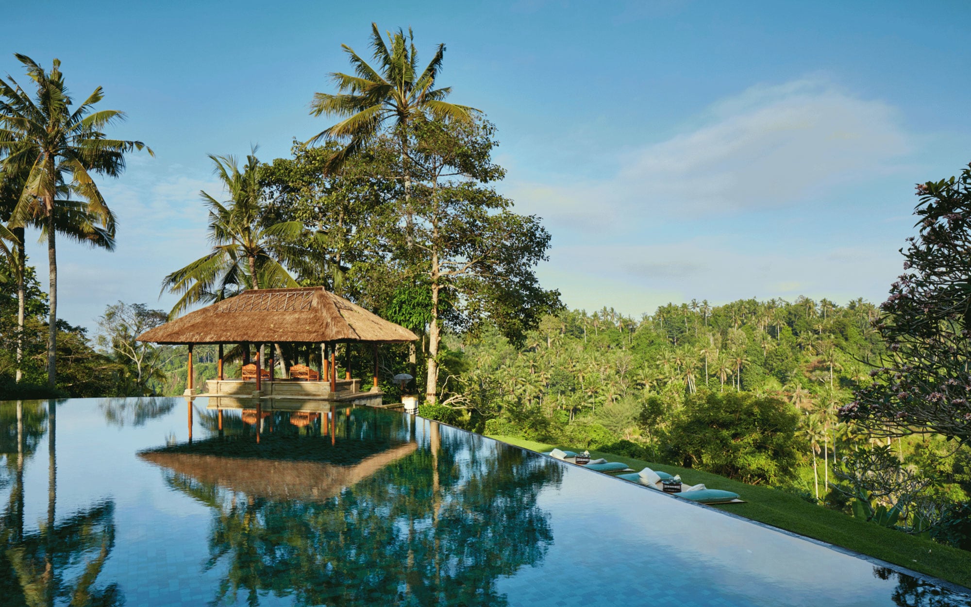 Imagine waking up to this beautiful scenery.