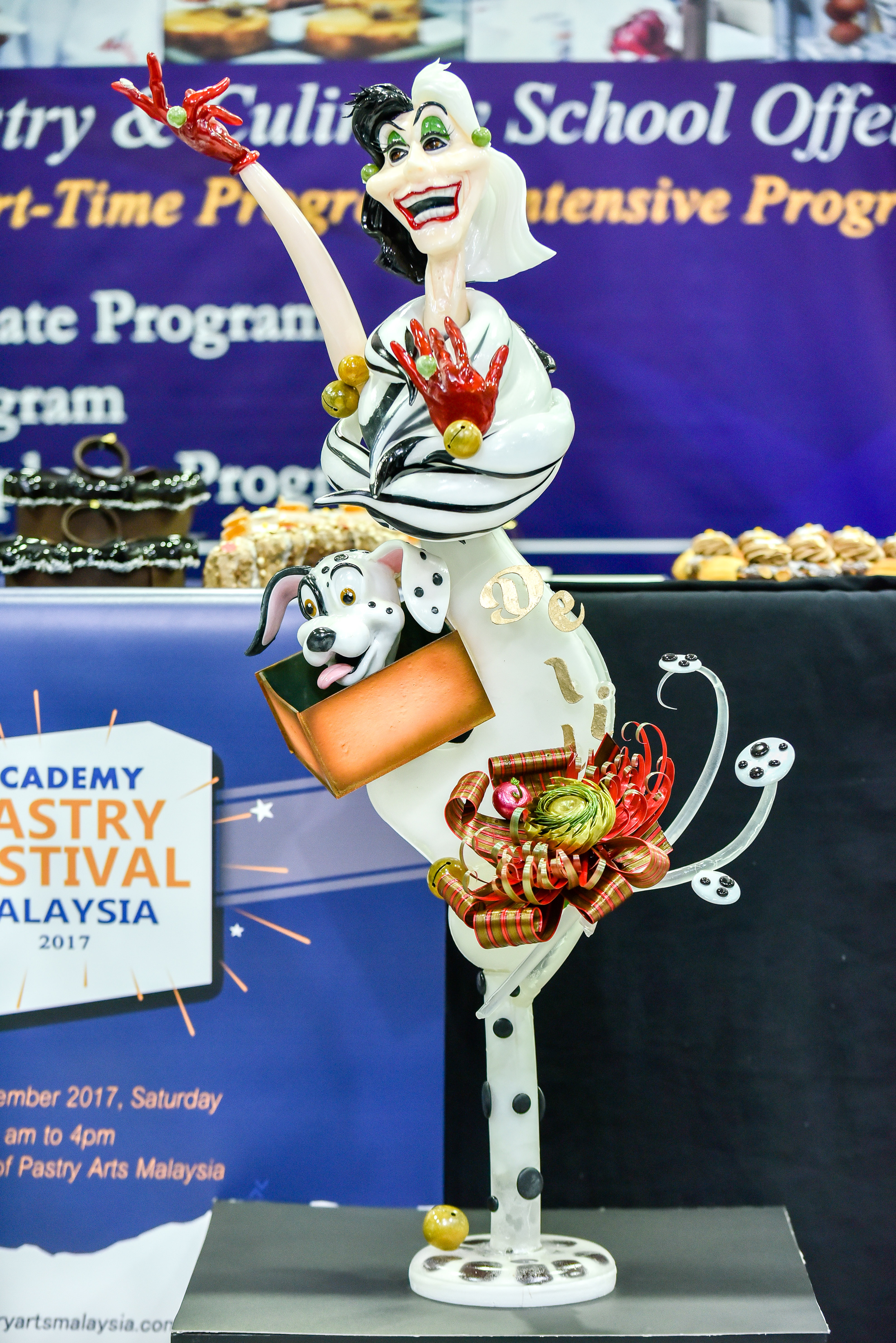 The 101 Dalmatians sugar display.