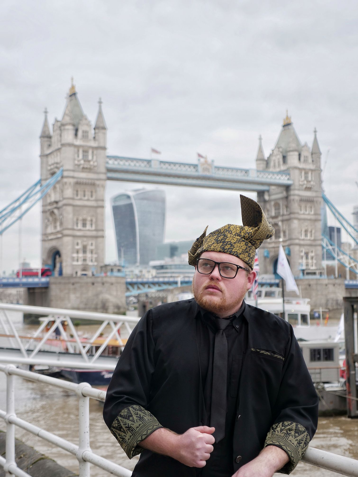 Mat Salleh bertanjak kemas di Kota London.