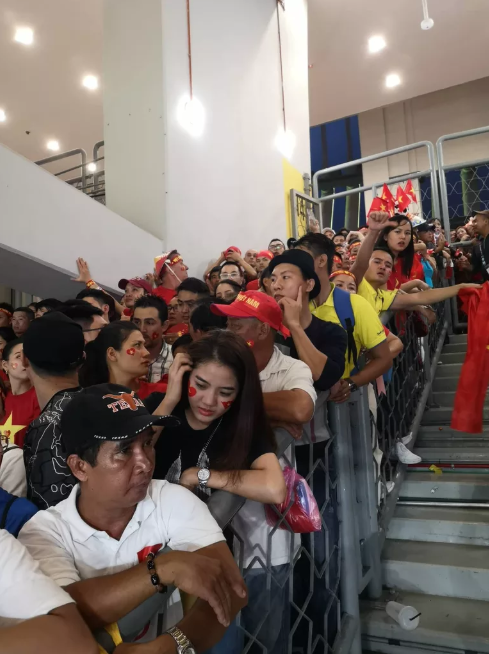 Even looking at this photo we can feel how suffocating it is.