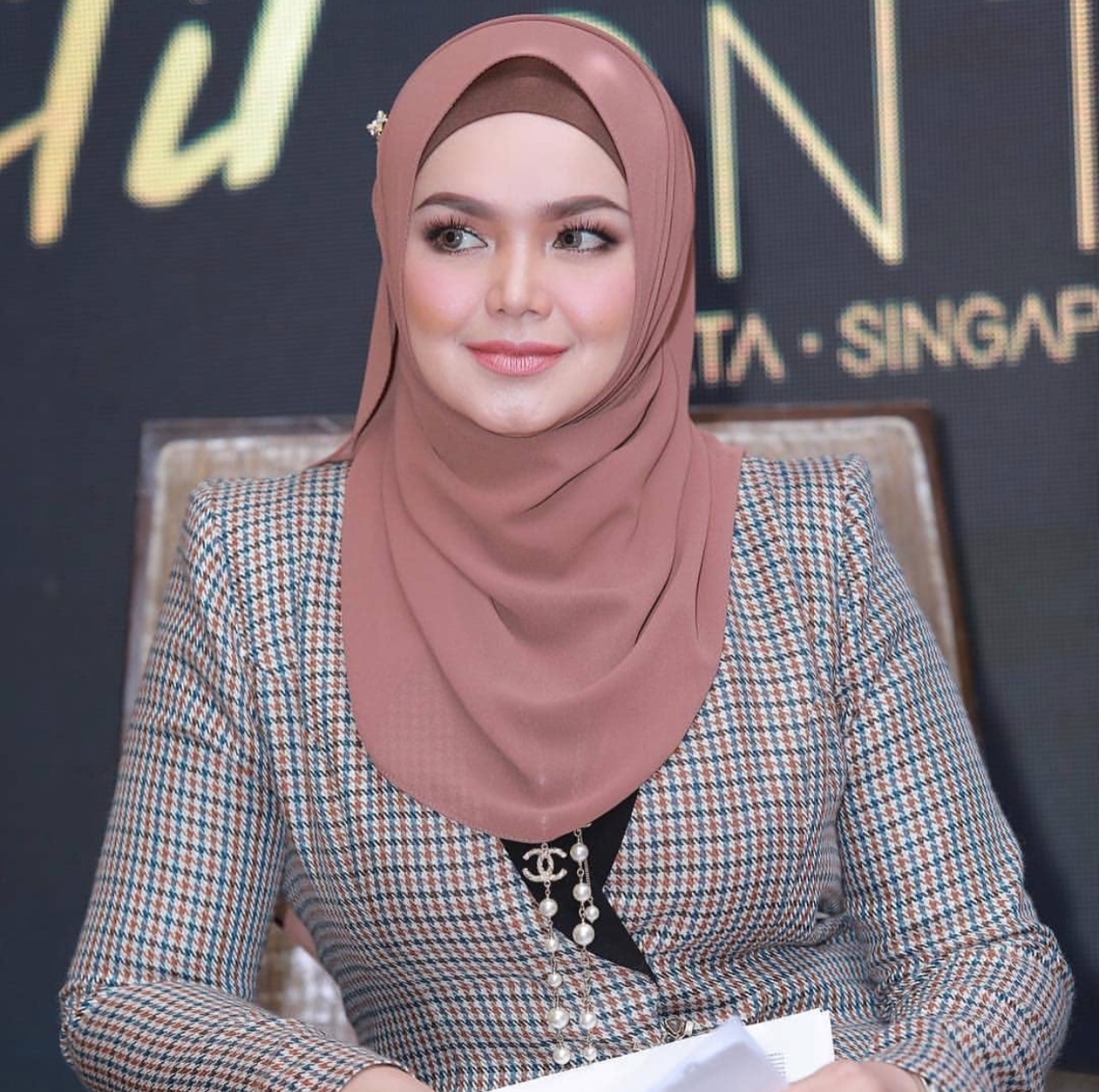 Instagram @ctdk Cantiknya Tokti!