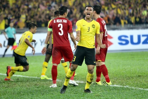 Perlawanan final pertama malam tadi.