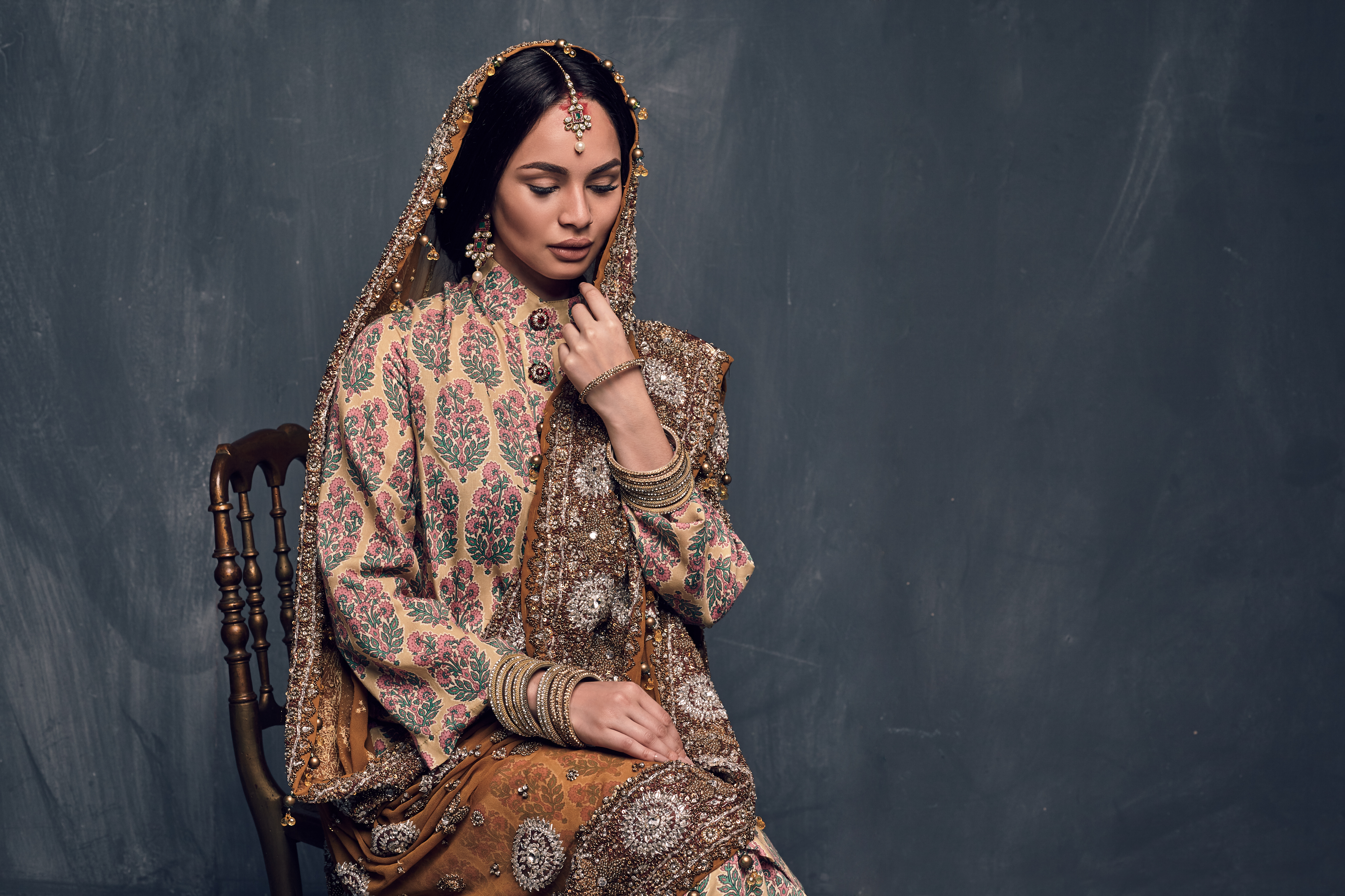 Izara Aishah has been selected to be Rizalman's muse for this year's campaign.