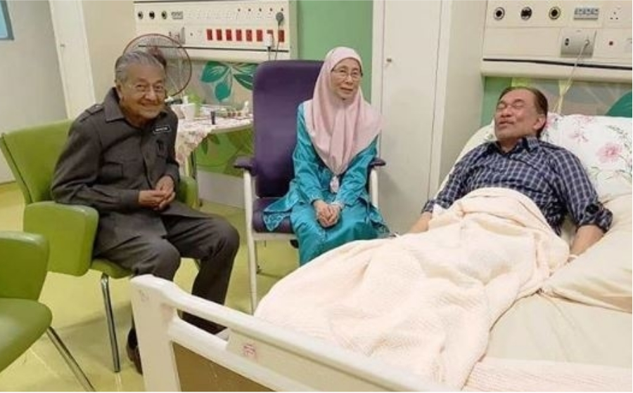 tun-m-anwar-header.jpg