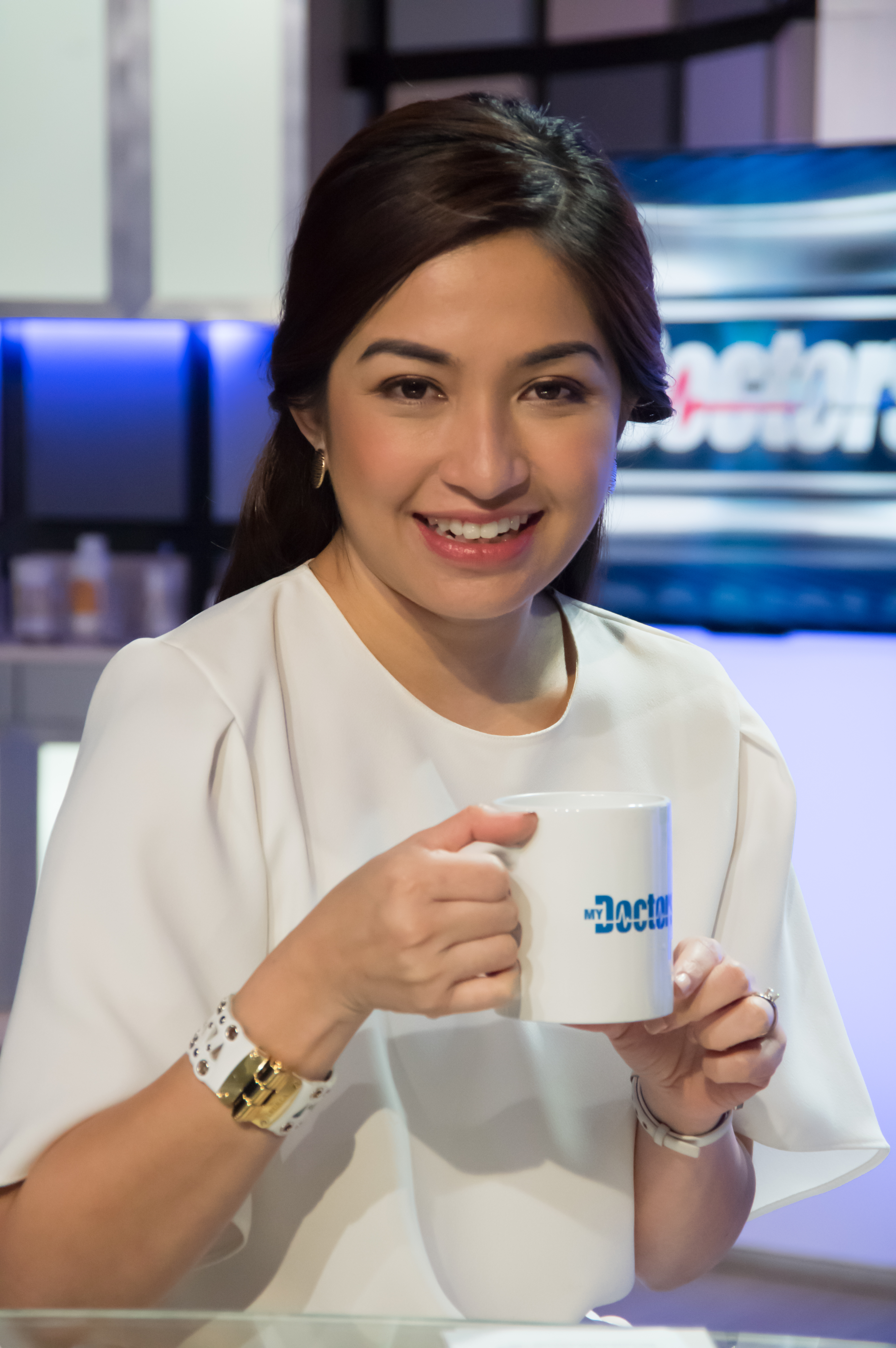 Astro Ria Dr. Liyana Dhamirah is also a host on the local medical show, 'My Doctors'