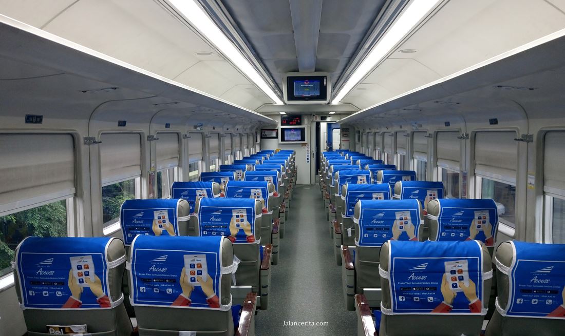 Naik kereta api dari Jakarta ke Bandung, murah dan ada pemandangan cantik!
