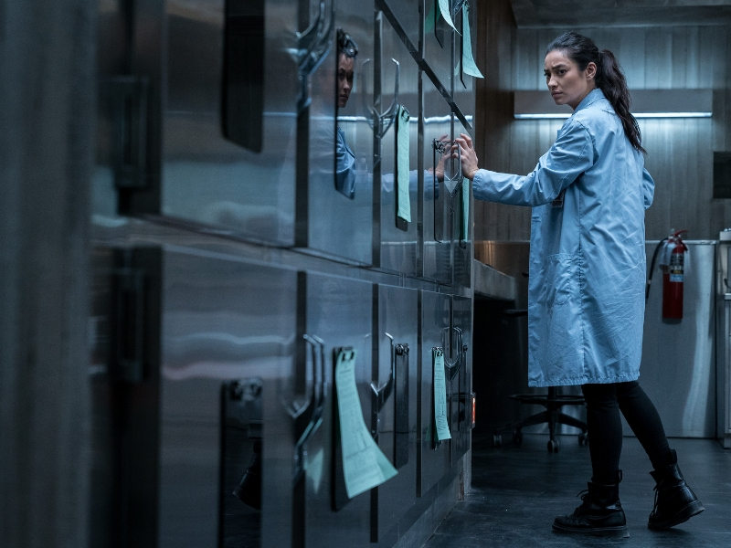 Megan, selaku penjaga bilik mayat.