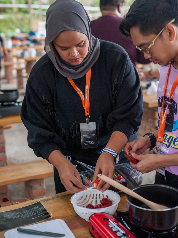Cincang, kisar dan masak.