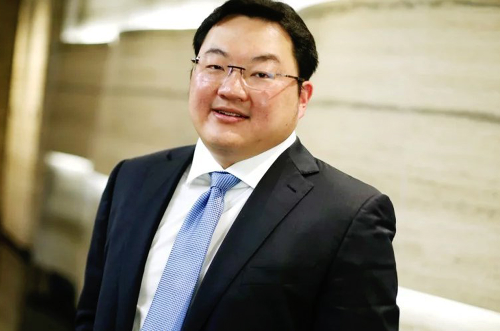 jholow.jpg