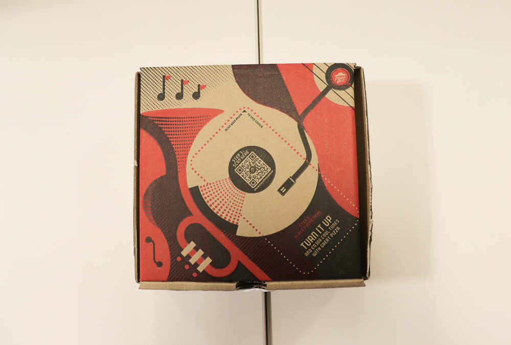 The small pizza box is our favourite.
