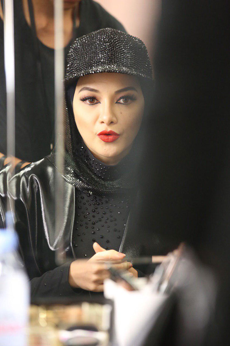 intrend neelofa