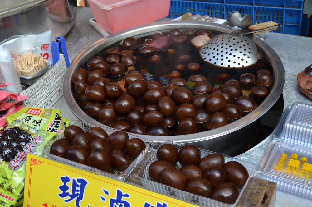 Hong's Culinary & Travel Blog These iron eggs are smaller in size compared to regular boiled eggs.