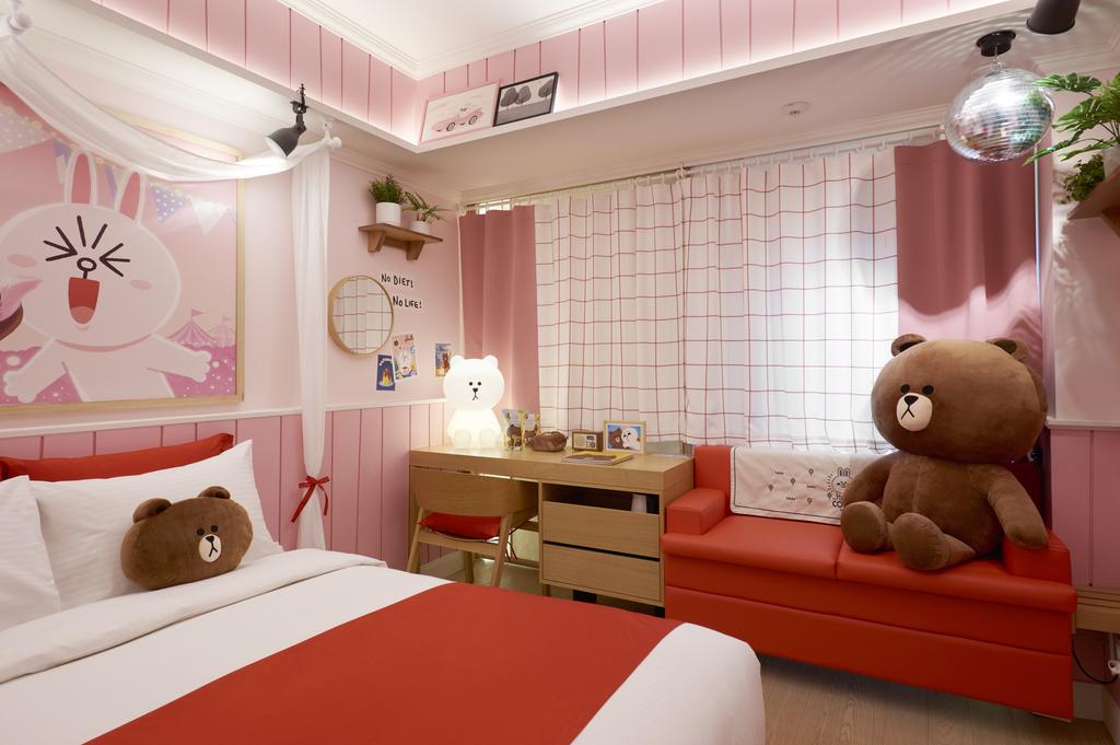 An explosion of LINE Friends.