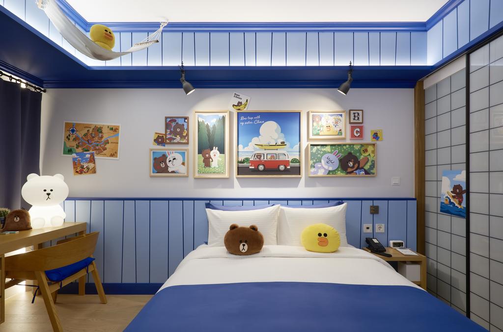 No Monday blues in this room.