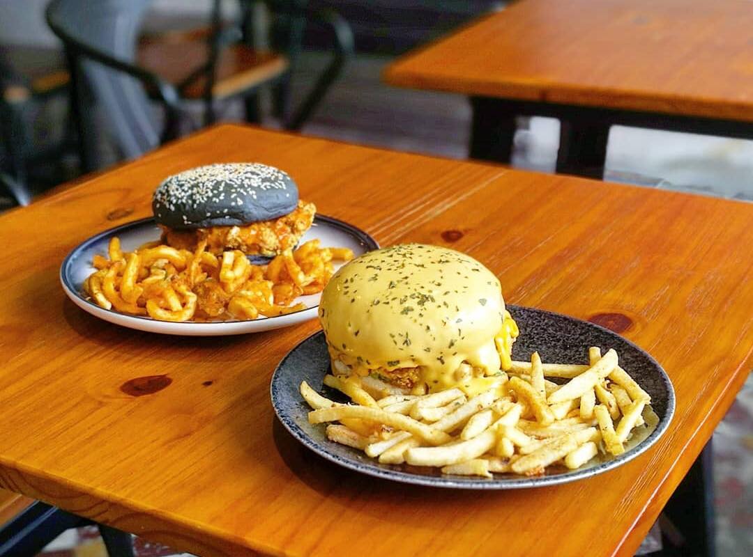 The BRGR Dirty Cheesy Burger