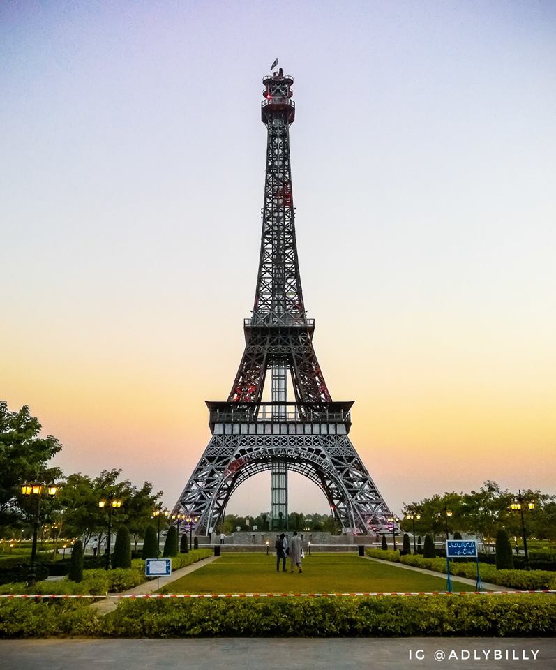 Eiffel Tower di Pakistan.
