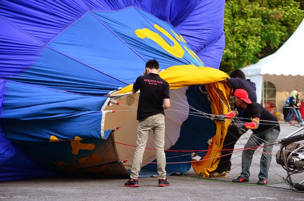 Hassan Banyak reka bentuk baru tahun ini.