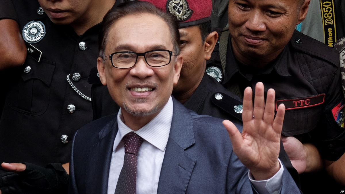 Mediapolitik Akhirnya Anwar Ibrahim dibebaskan.