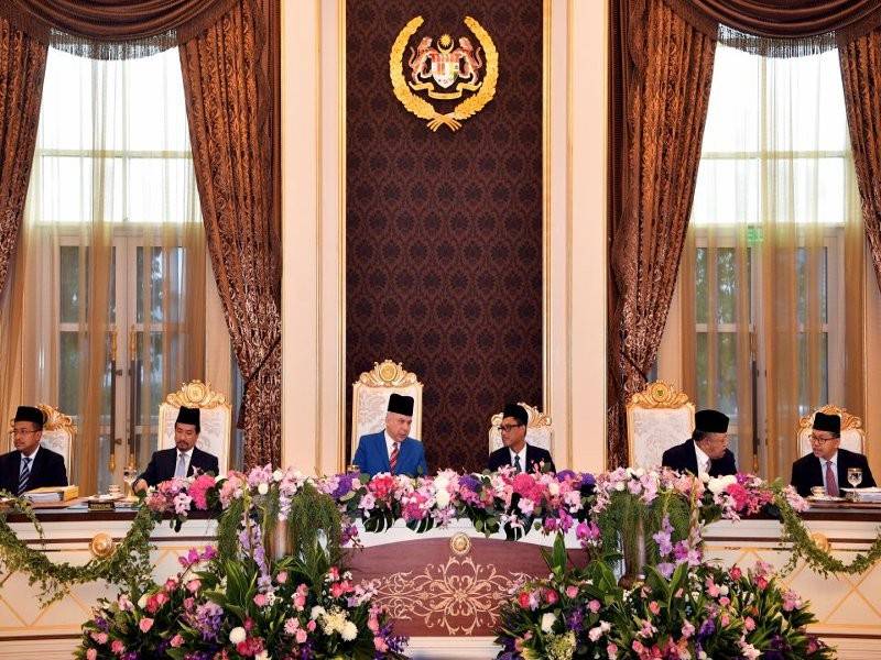 Bernama Majlis Raja-Raja bersidang.