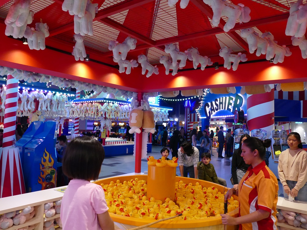 Resorts World Genting Go swimming with the rubber ducks.