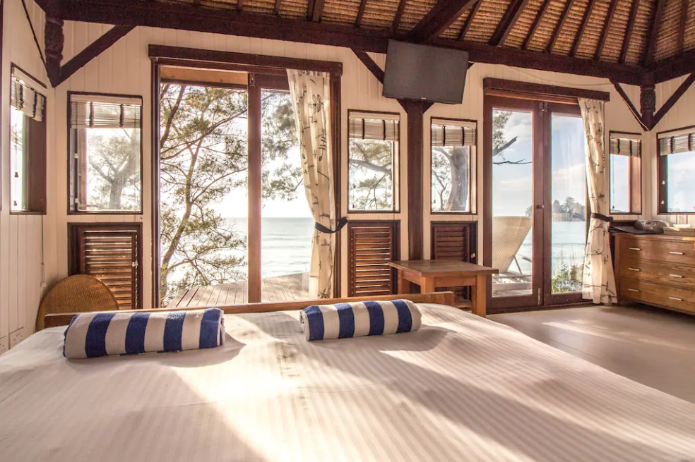 Hibiscus Beach Retreat Beach lovers will appreciate waking up to this view!