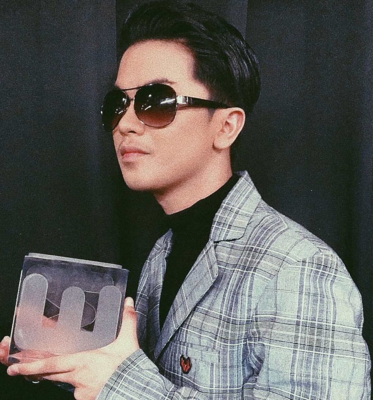 Haqiem Rusli dengan 3 anugerah.
