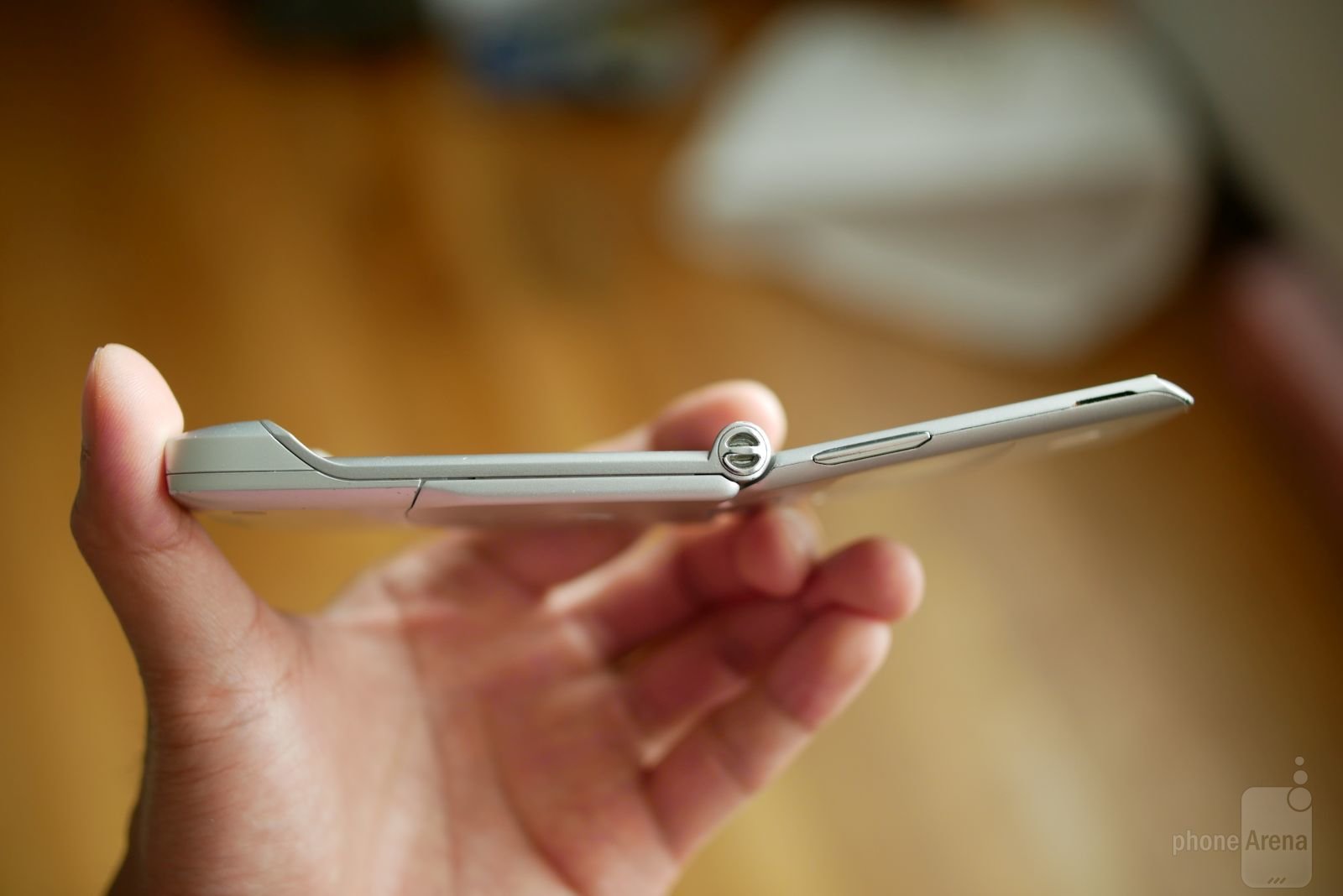 Paling slim ketika zaman kegemilangan Razr.