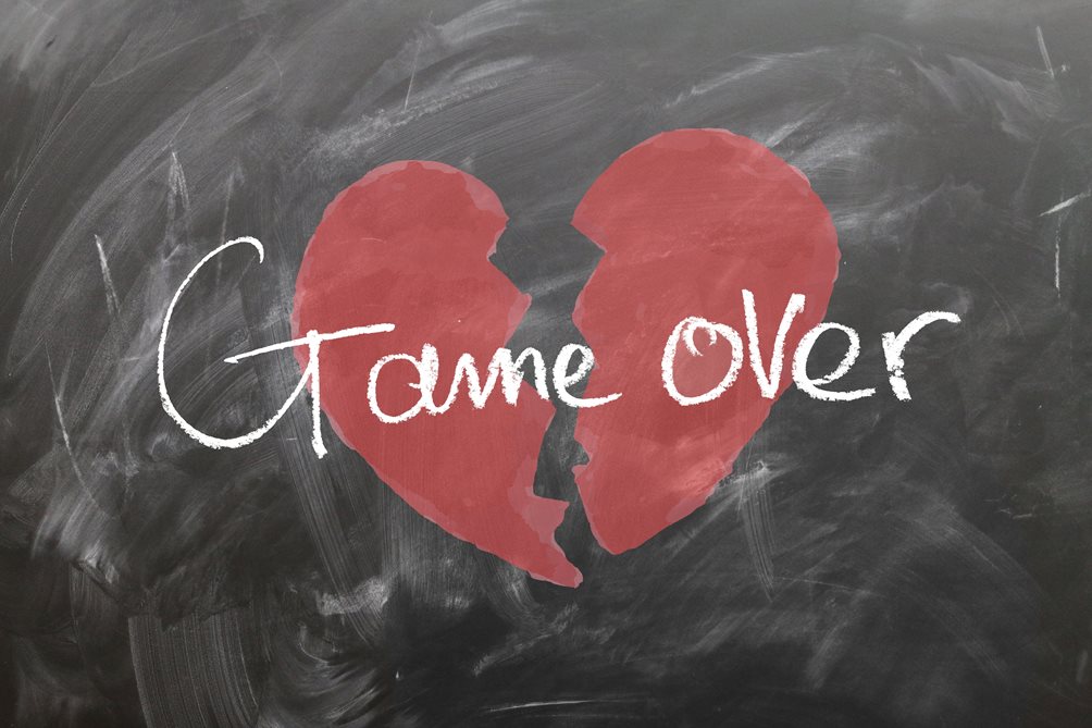 broken-broken-hearted-chalk-236229.jpg