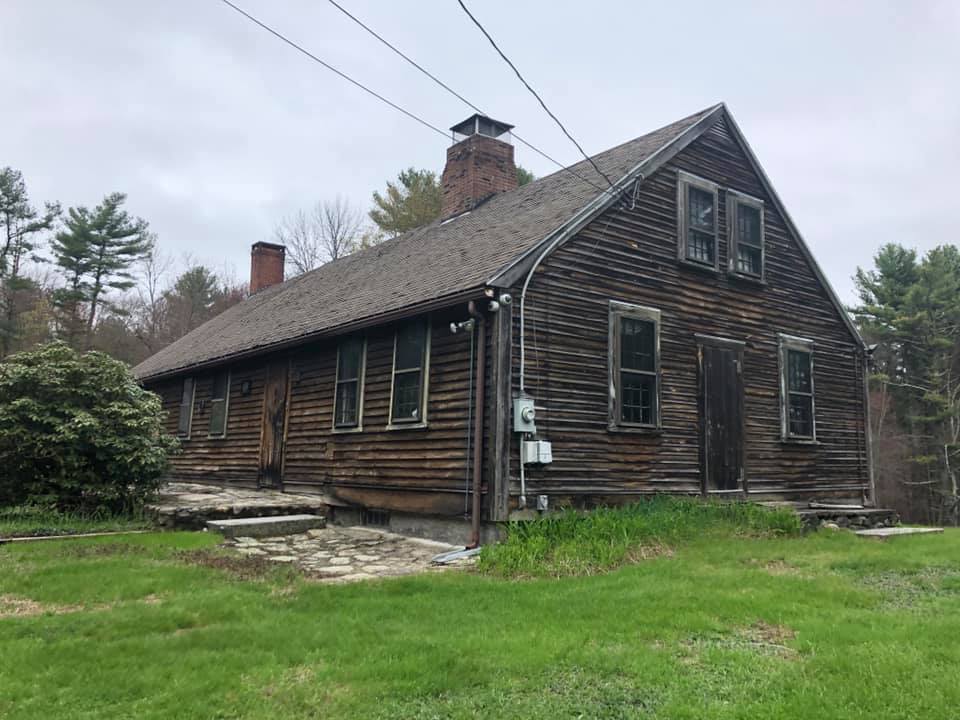 Cory Heinzen Facebook This is definitely a good time to judge a book by its cover. Just look at the house!