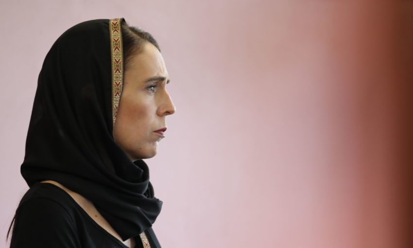 SUPPLIED Perdana Menteri New Zealand, Jacinda Ardern turut mengenakan hijab.
