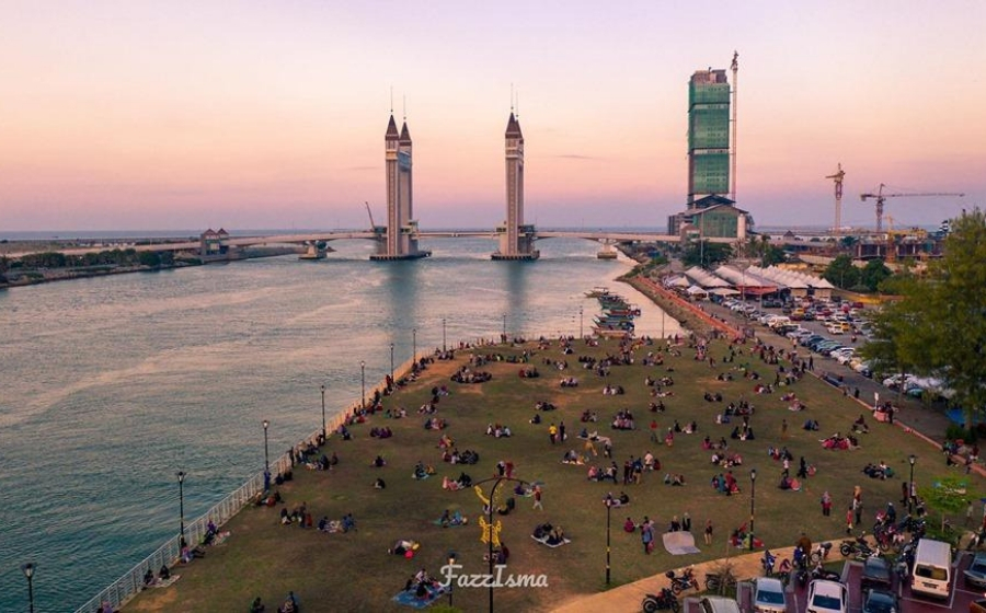 Equally stunning in the evening!