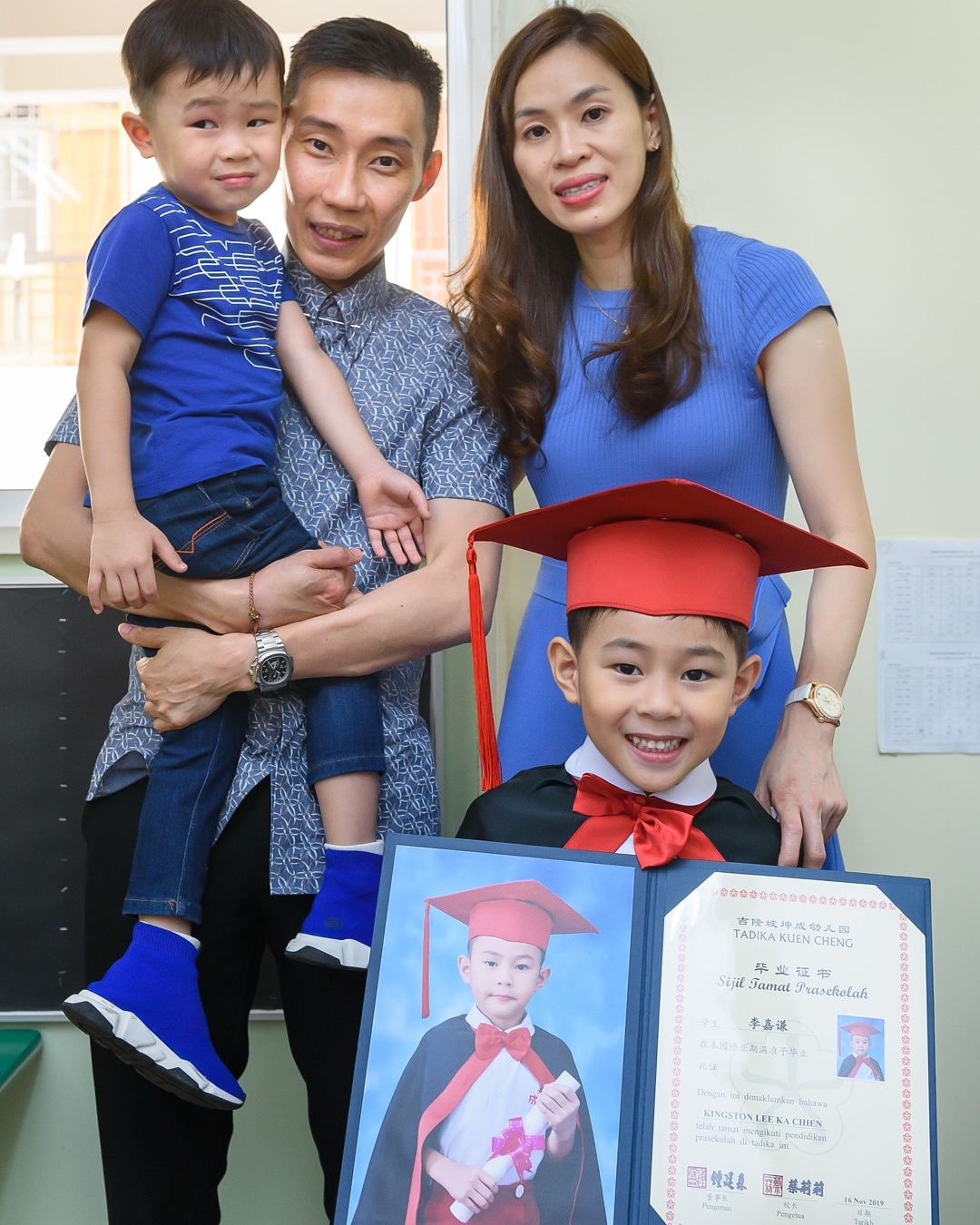 Kids nowadays have fancy convocation ceremonies.
