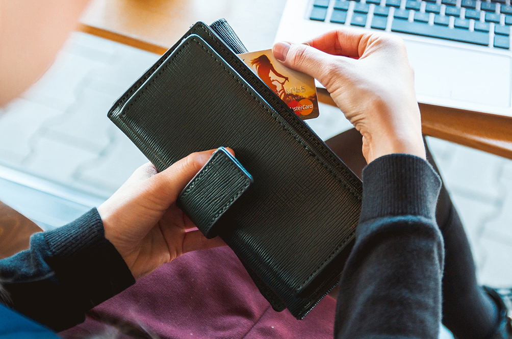 wallet-2125548_1920.jpg