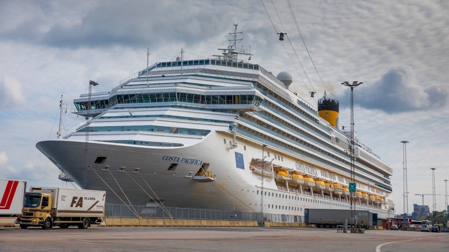 A ship full of chocolate? Yes, please!