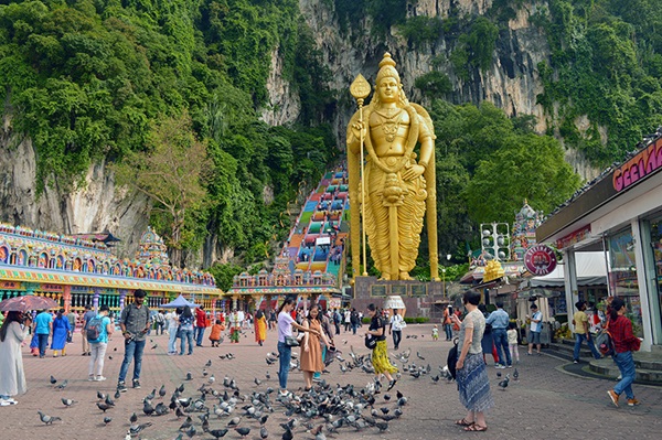 Tourism Malaysia Batu Caves is one of the most popular attractions.