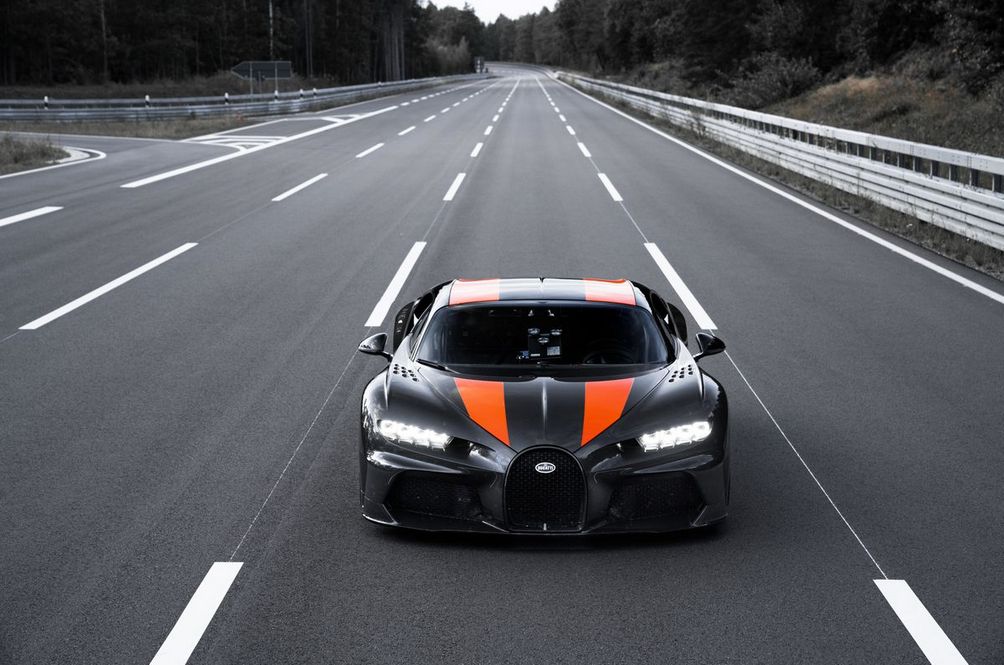 bugatti_chiron_300mph_record-1.jpg