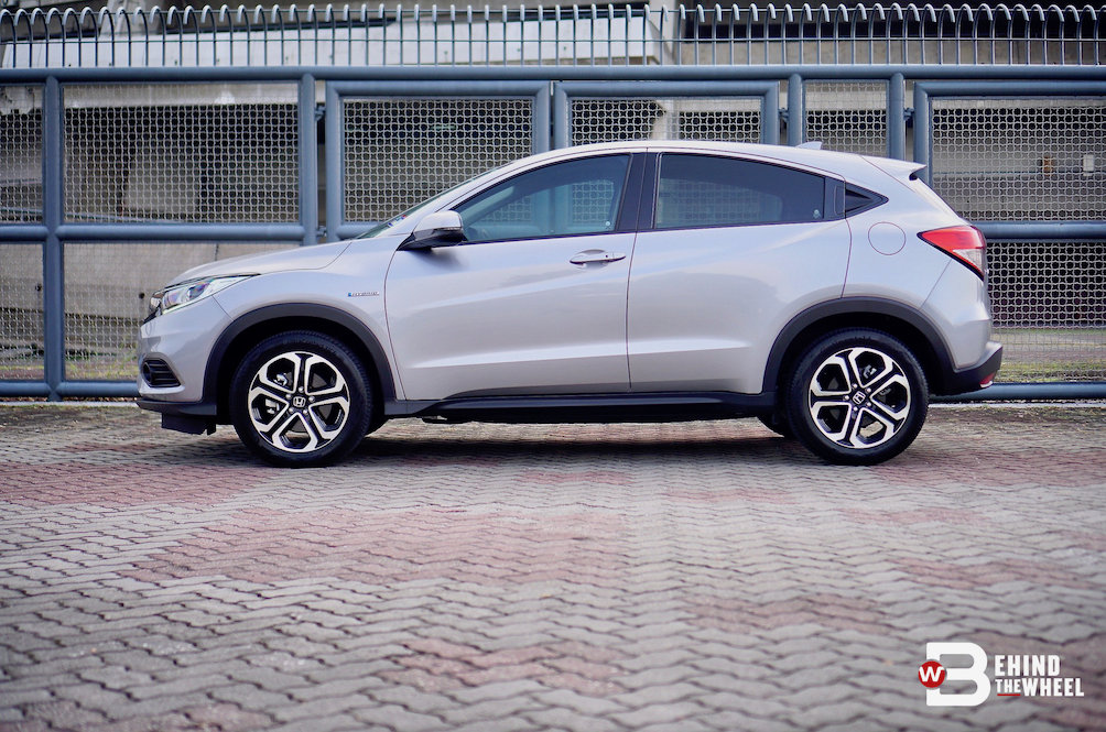 main_honda_hr-v_hybrid.jpg