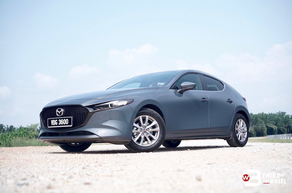 main_mazda3_1-5l_liftback_resized.jpg
