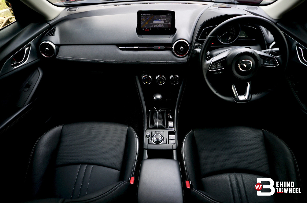 00001_clean_car_interior.jpg