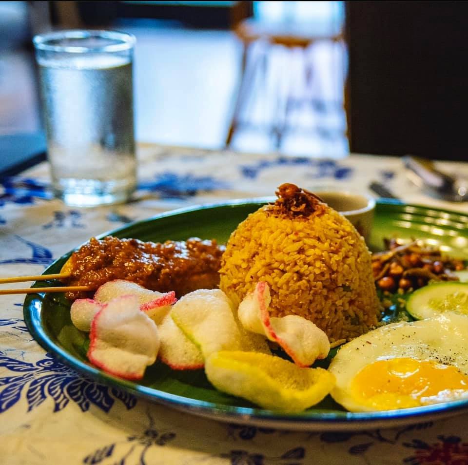Cafe Lagenda Ayam percik with tumeric rice.