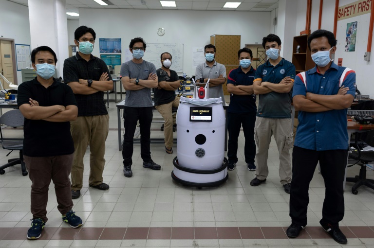 Meet the team that invented 'Medibot'.